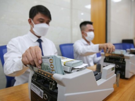 The price of USD in banks and freedom increased sharply