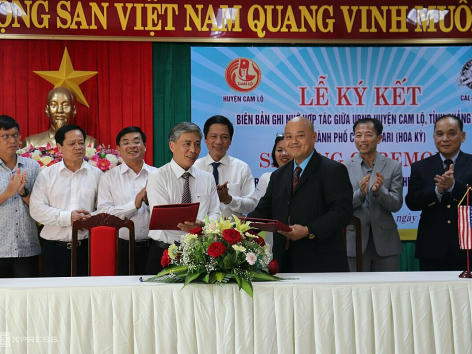 American city signed a cooperation agreement to export Quang Tri medicinal herbs